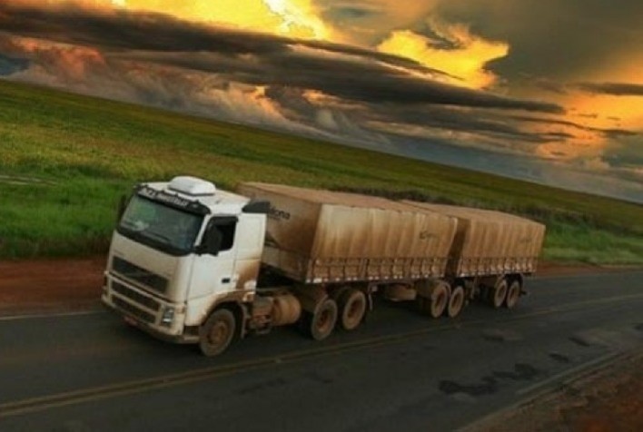 Frete rodoviário recua, mas colheita de milho deve pressionar preços nos próximos meses, aponta Conab