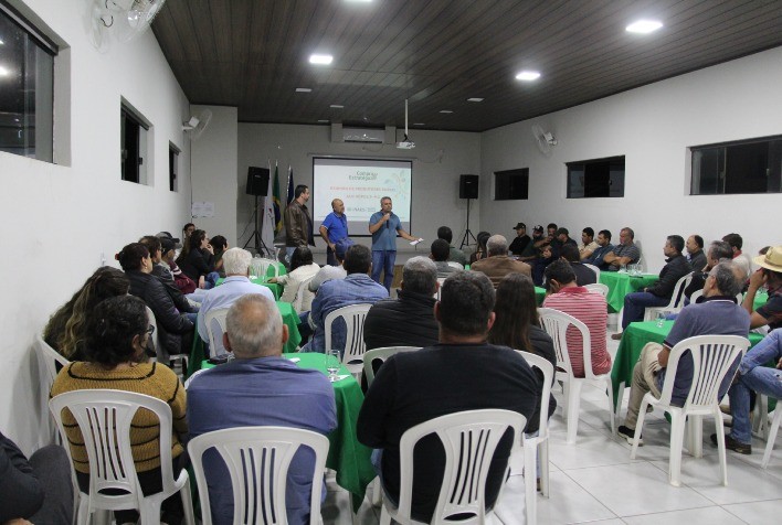 Pecuária leiteira de Alvinópolis e região cresce com apoio do Sindicato Rural e programas técnicos