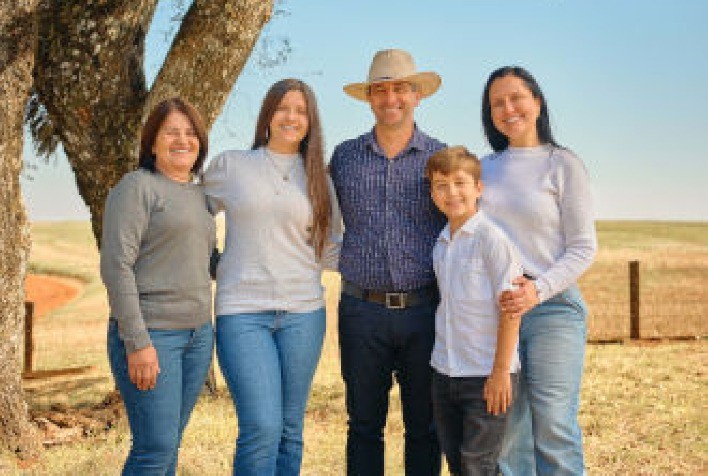 Família de Pitanga (PR) impulsiona produtividade com agricultura de precisão e sementes C.Vale