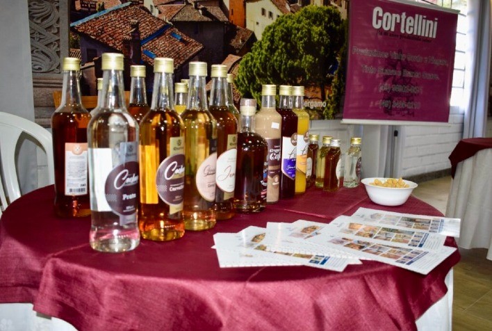 Seminário em Xanxerê fortalece produção artesanal de vinho e cachaça no oeste catarinense