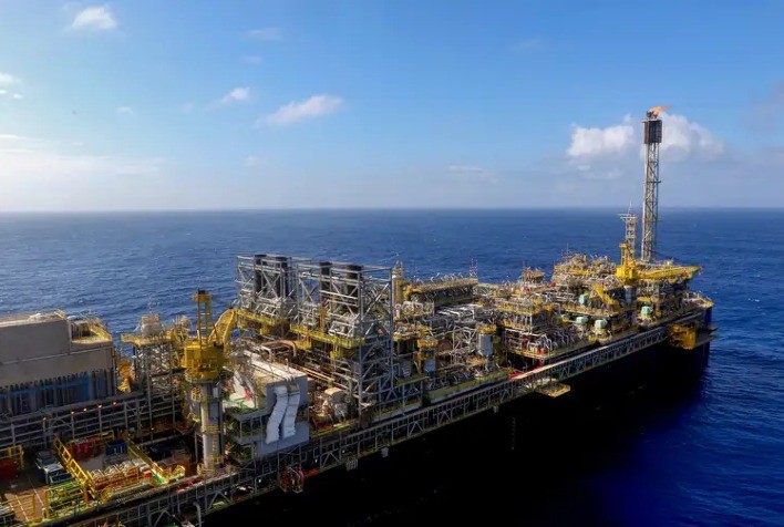 Petróleo brasileiro tem retração nas exportações no 1º semestre, mas deve ganhar fôlego nos próximos meses
