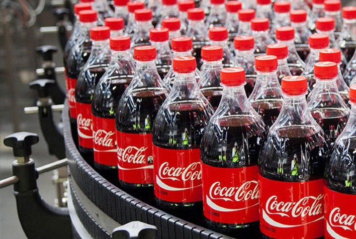 Mudança na fórmula da Coca-Cola nos EUA pode elevar demanda por açúcar em 1,4 milhão de toneladas, aponta empresa de IA
