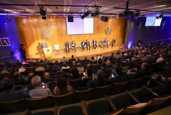 CNA destaca que futuro do agronegócio depende de transporte moderno, eficiente e integrado