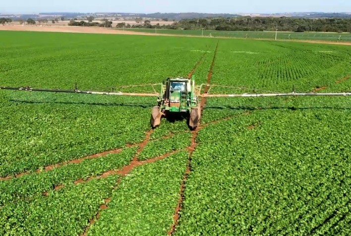 Inteligência de aplicação agrícola aumenta produtividade e preserva a sanidade das lavouras, aponta estudo