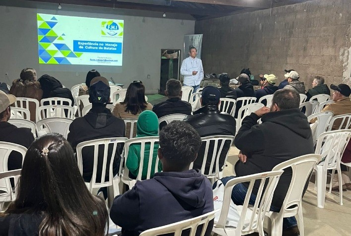Eloos Batata discute manejo e controle de doenças na bataticultura em Camanducaia-MG
