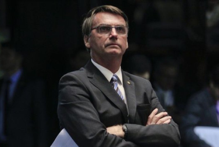 Defesa de Bolsonaro nega envolvimento em tentativa de golpe e questiona validade de provas