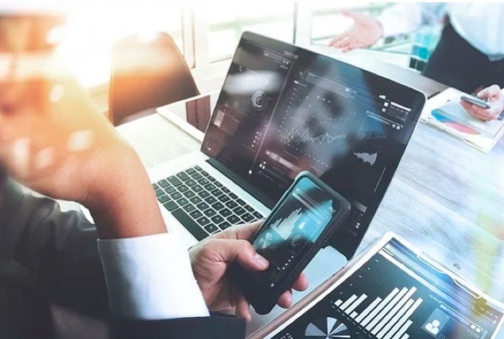 Bolsas chinesas fecham em alta com consumo básico e compensam perdas em tecnologia