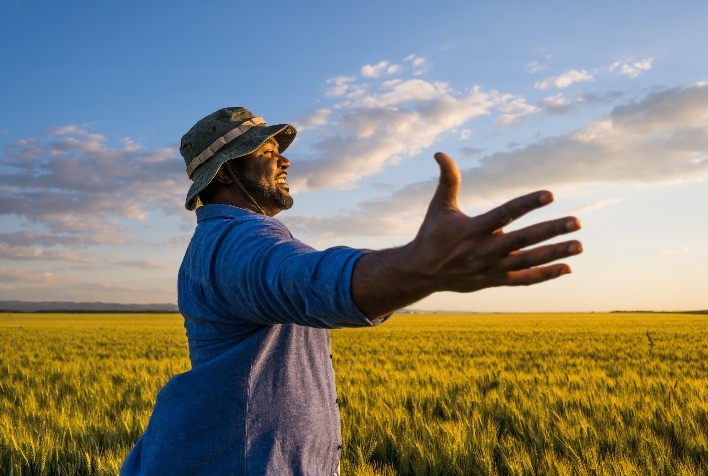Governo libera R$ 12 bilhões em crédito para produtores rurais atingidos por tragédias climáticas