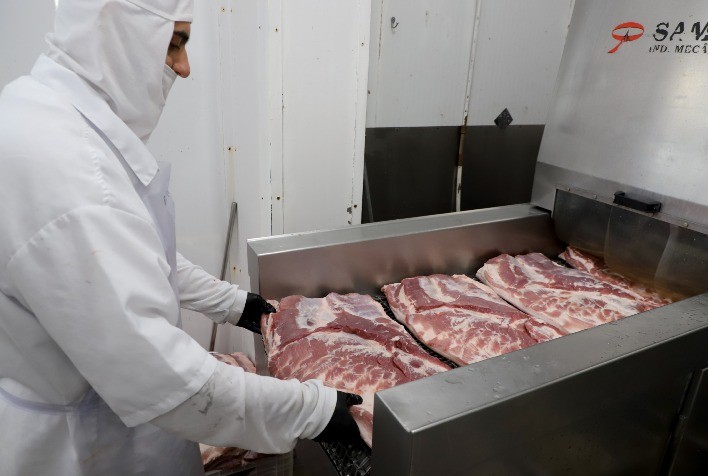 Paraná registra melhor trimestre da história na produção de carne bovina, suína e frango