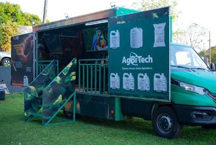 AgBiTech lança laboratório móvel para treinamento sobre controle de lagartas em mais de 50 cidades