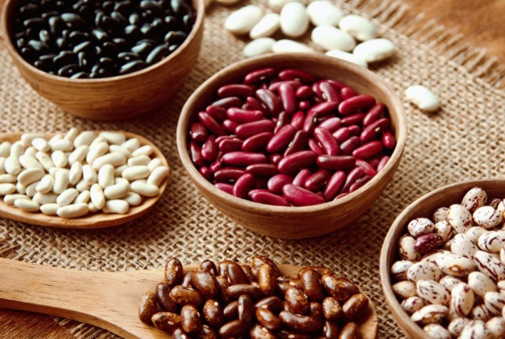 Mercado de feijão encerra semana com liquidez baixa e compradores retraídos