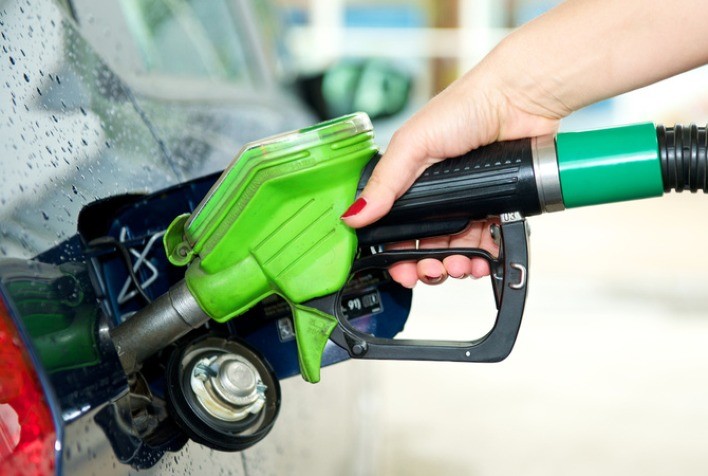 Etanol atinge maior valor desde maio e gasolina também sobe em outubro, aponta Edenred Ticket Log