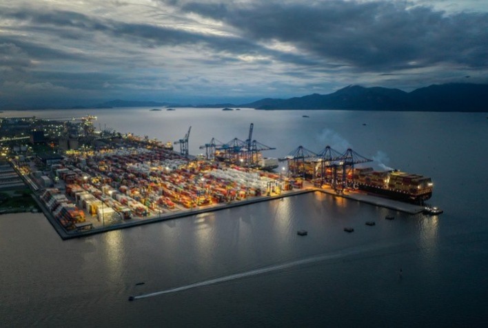 Balança Comercial Brasileira Registra Superávit de US$ 50,4 Bilhões Até Outubro de 2025