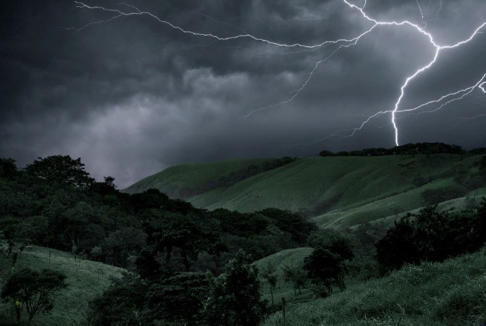 Eventos climáticos extremos no Paraná reforçam urgência de ampliar coberturas em seguros patrimoniais