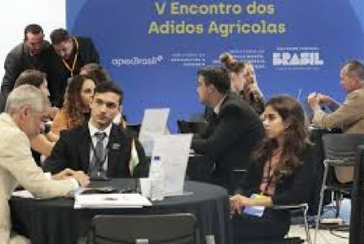 ApexBrasil e MAPA promovem Encontro Nacional do Agro e dos Adidos Agrícolas para fortalecer exportações do setor