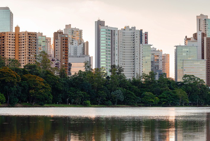 Crescimento do PIB do Paraná fortalece economia regional e impulsiona setor de transportes