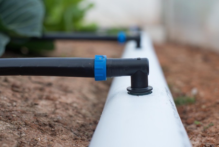 Guia de Irrigação: 5 Pontos Essenciais Antes de Implementar o Gotejamento na Lavoura