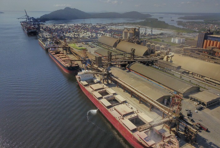 Exportações brasileiras de grãos devem bater novo recorde em 2026 com foco em soja e milho