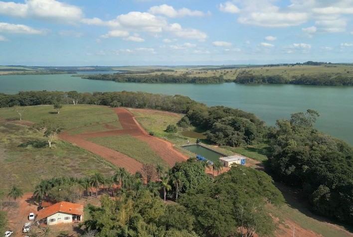 Gotejamento subterrâneo garante produtividade mesmo em períodos de seca na Fazenda Jahu