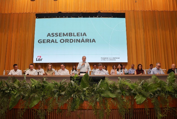 Lar Cooperativa registra receita líquida de R$ 23,2 bilhões em 2025 com crescimento de 14,4%