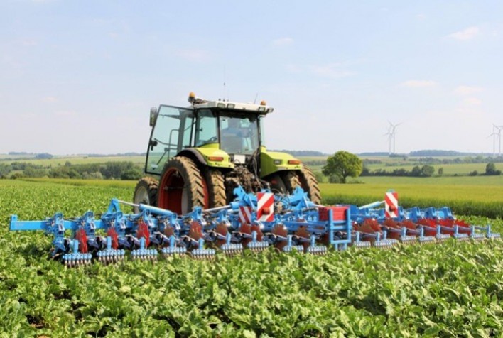 A mecanização como investimento estratégico na agricultura moderna