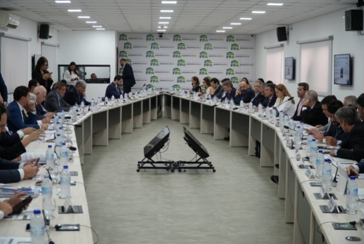 Conflito no Oriente Médio eleva alerta para custos do agro brasileiro, aponta CNA