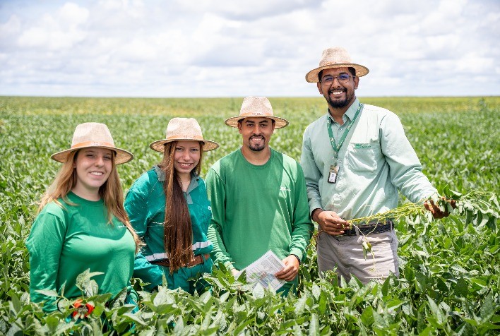 SLC Agrícola abre inscrições para programa de estágio 2026/2 com foco em experiência no campo