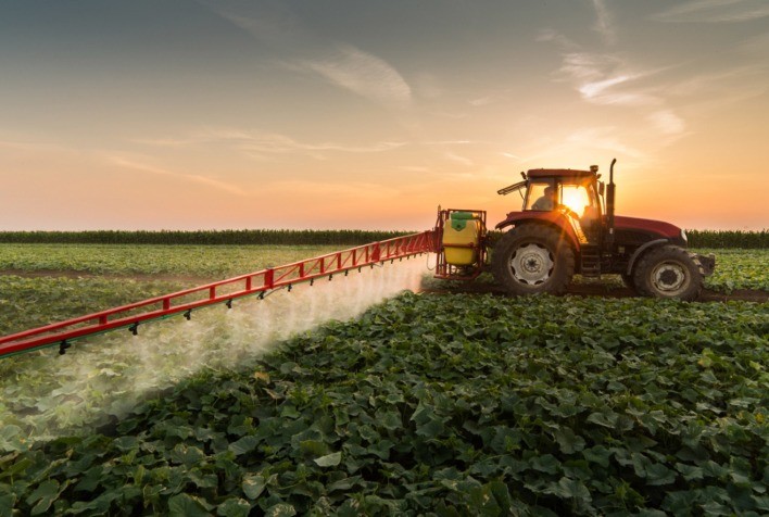 Custos de Agroquímicos Disparam e Acendem Alerta no Mercado Agrícola