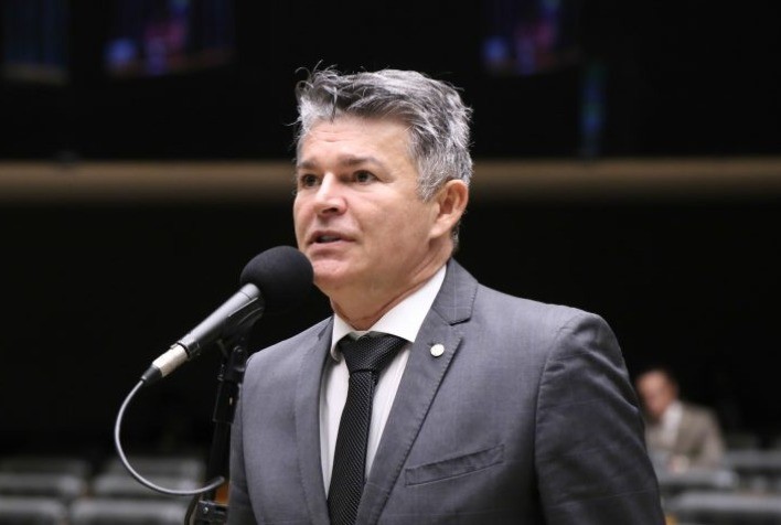 Comissão da Câmara aprova projeto que restringe crédito rural a invasores de terras