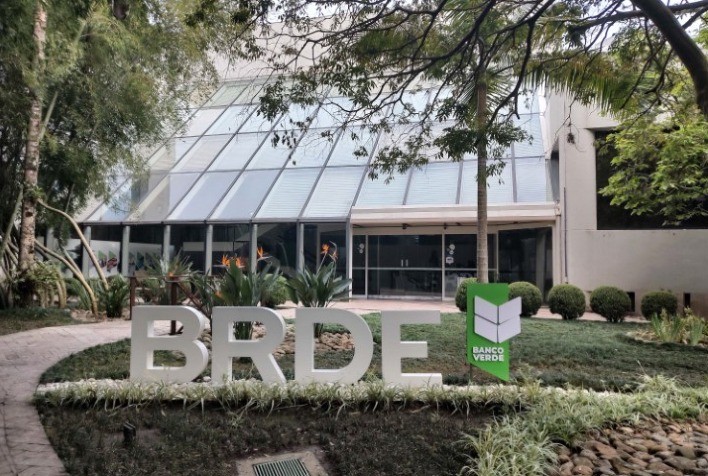 Demanda por crédito cresce no Paraná e pedidos ao BRDE somam R$ 3,5 bilhões em 2026