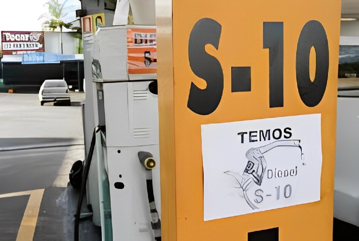 Diesel S-10 dispara mais de 7% em abril e pressiona custos do transporte no Brasil