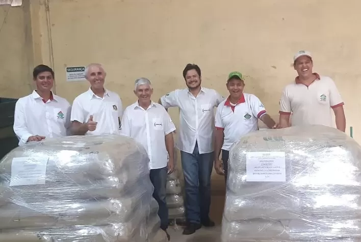 Pequenos produtores do norte pioneiro do Paraná comemoram primeira exportação direta de cafés especiais