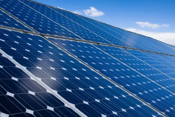 Minas Gerais é o estado brasileiro com maior potência em energia solar em telhados e pequenos terrenos