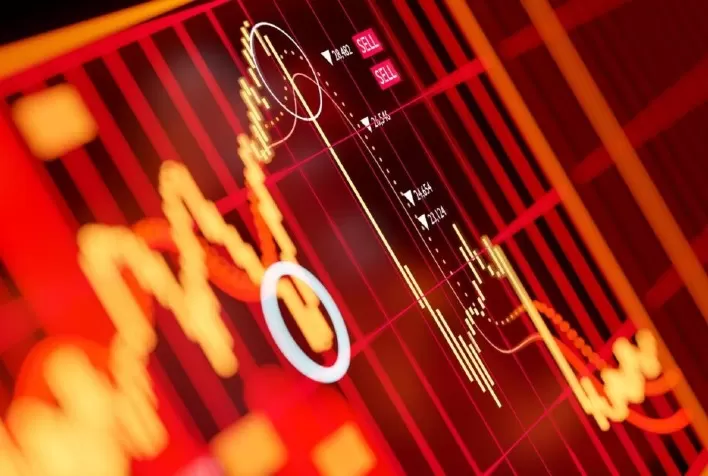 Bovespa opera em queda, com pressão de Bolsonaro sobre a Petrobras
