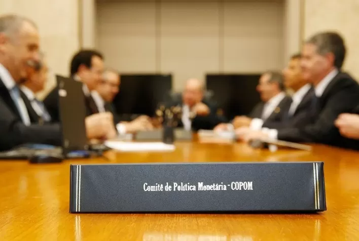 BC destaca peso de riscos fiscais em decisão de alta de 0,75 p.p. da Selic