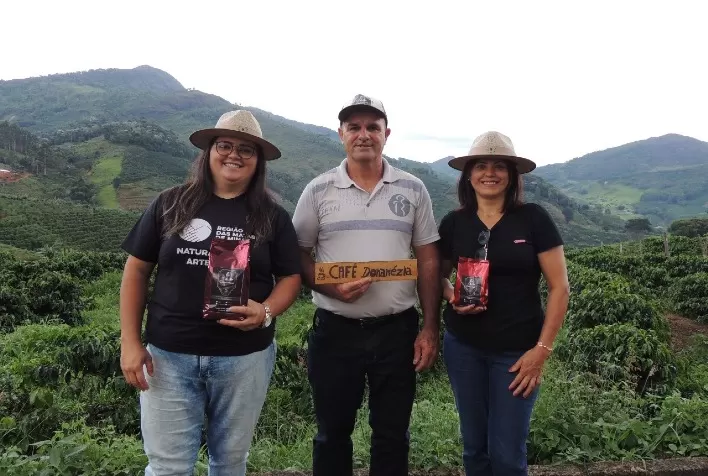 Cafeteria na zona rural é aposta de família de Carangola