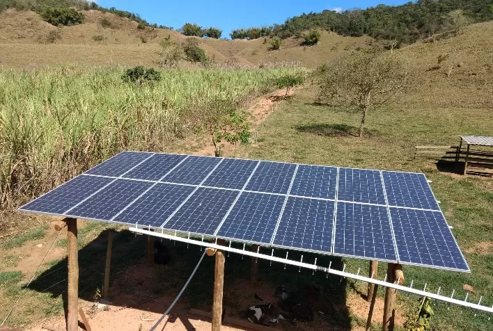 Produtor familiar utiliza luz do sol para produzir energia e economizar na propriedade