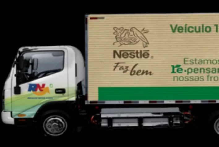 Nestlé investe em frota sustentável e terá 100 veículos elétricos e movidos a biocombustível rodando até o final de 2022