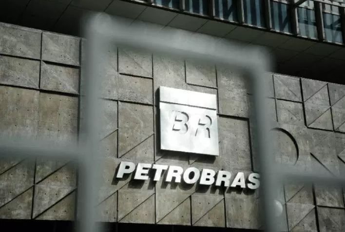 Petrobrás indica que preço de combustíveis deve continuar seguindo cotação internacional do petróleo