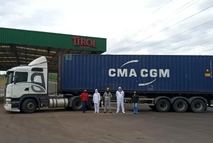 Tirol inicia operação de exportação direta