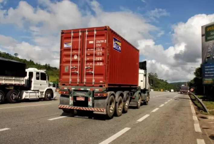 Mercado de veículos pesados ganha espaço impulsionado pela alta das exportações do agronegócio