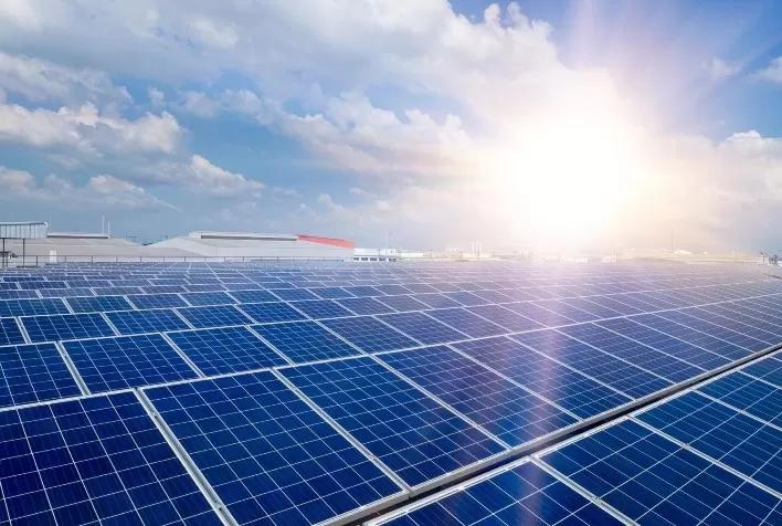 Minas Gerais é líder no Brasil na geração própria de energia solar, com mais de R$ 5,3 bilhões em investimentos acumulados