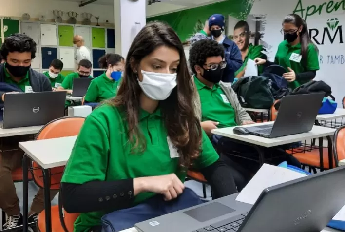 Suzano amplia atuação do Programa Formare para cinco escolas, incluindo unidades em Aracruz e Três Lagoas
