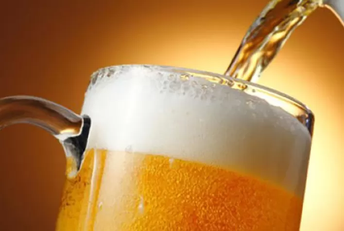 Ambev e Lohn Bier produzem sua primeira cerveja com 100% de ingredientes de Santa Catarina