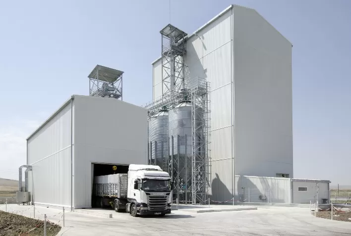 Quatro maneiras de otimizar a biossegurança na fábrica de ração para aves
