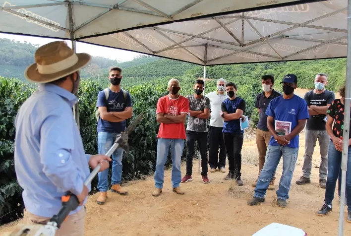 Dia de Campo reúne produtores de café das Matas de Minas