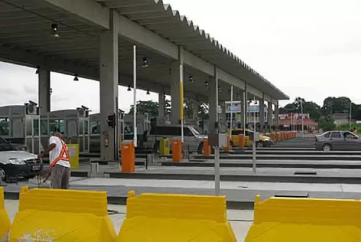 Rodovia cobra pedágio de máquinas agrícolas