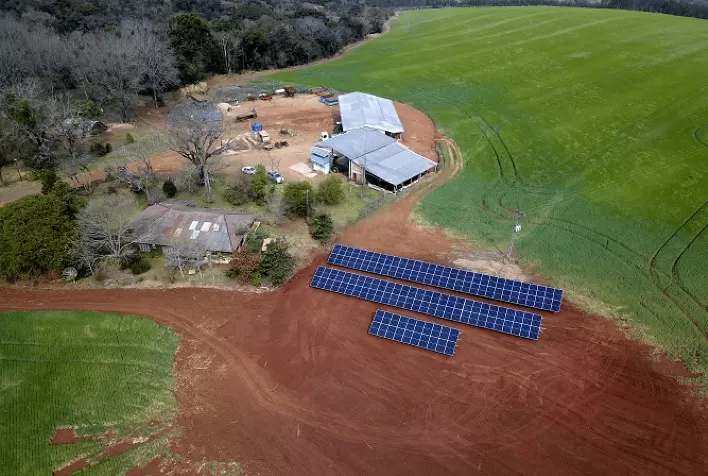 Cooperados da Frísia implantam energia solar nas propriedades