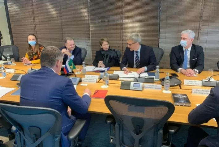 REUNIÕES EM MOSCOU: Autoridades e empresários da Rússia garantem a continuidade da exportação de fertilizantes ao Brasil