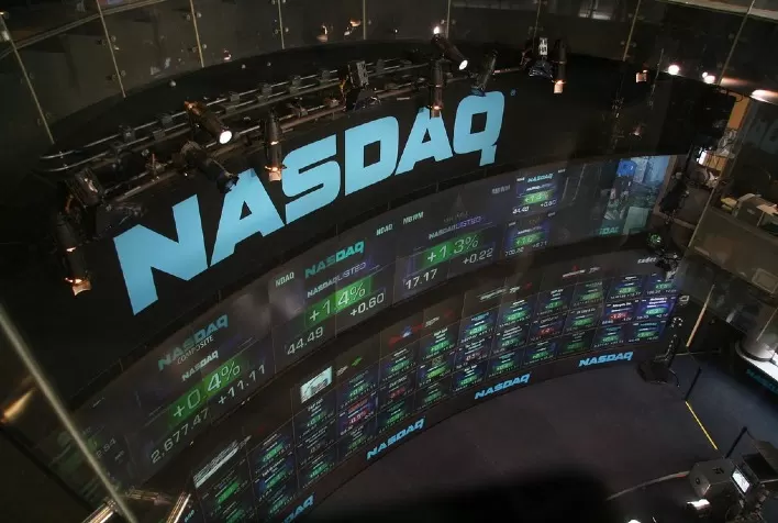 Futuros do Nasdaq saltam com rali de recuperação no setor de tecnologia